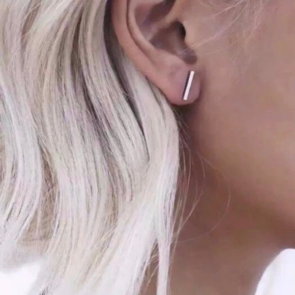 Jewelry - Silver Bar Earrings